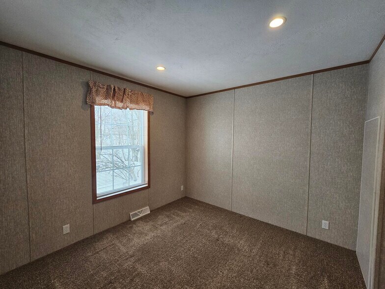 Building Photo - 119 Rodeo Dr