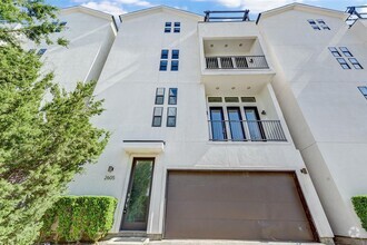 Building Photo - 2605 Clay St