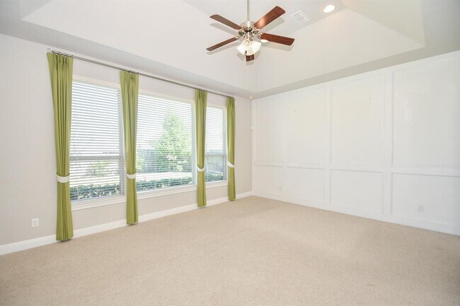 Building Photo - 20310 Corbin Creek Dr