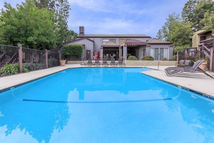 Heritage Park Alta Loma Rancho Cucamonga, CA Apartment Finder