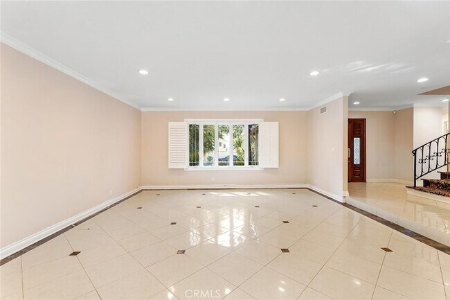 Building Photo - 27045 Esward Dr