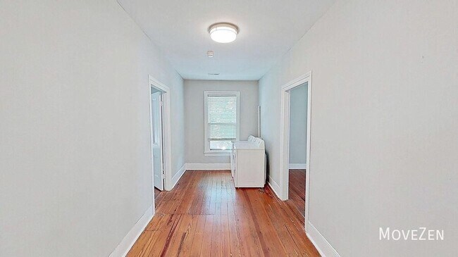 Building Photo - 604 N Blount St