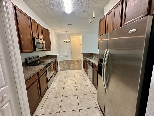 Building Photo - 209 Larkin Pl