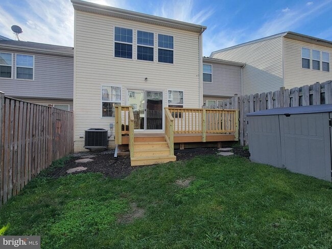 Building Photo - 216 Monticello Square