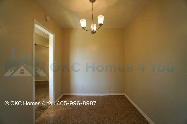 Building Photo - Updated 3 Bed Duplex!