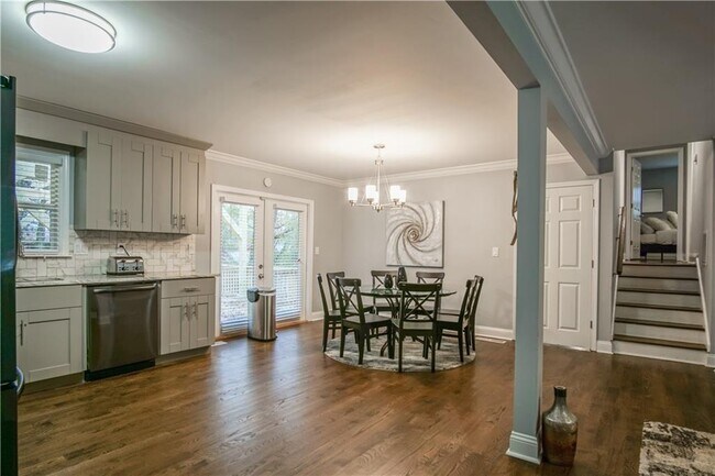 Building Photo - 2640 Casher Dr