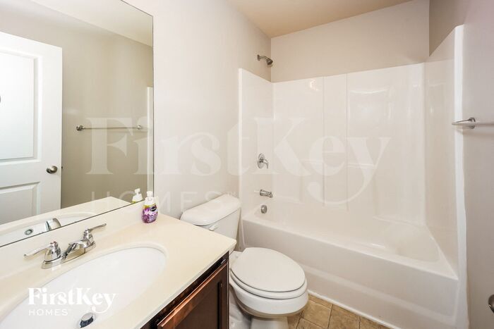 Building Photo - 209 Southwind Cir