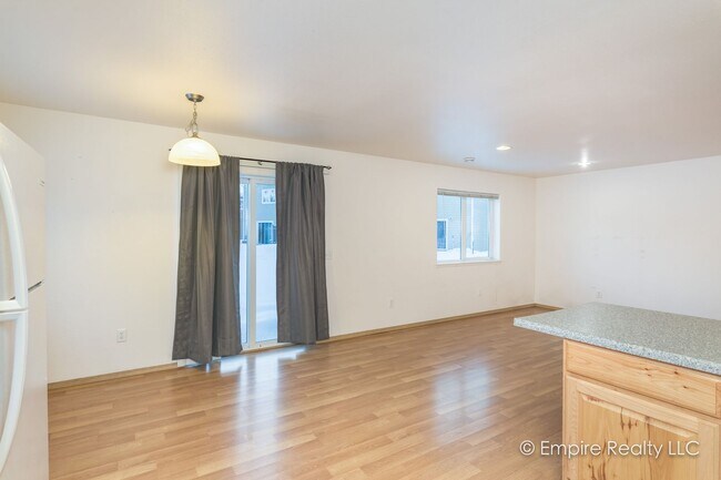 Building Photo - 4773 Glasgow Dr