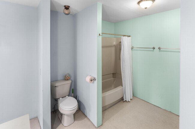 Building Photo - 55 Smith Bridge Rd