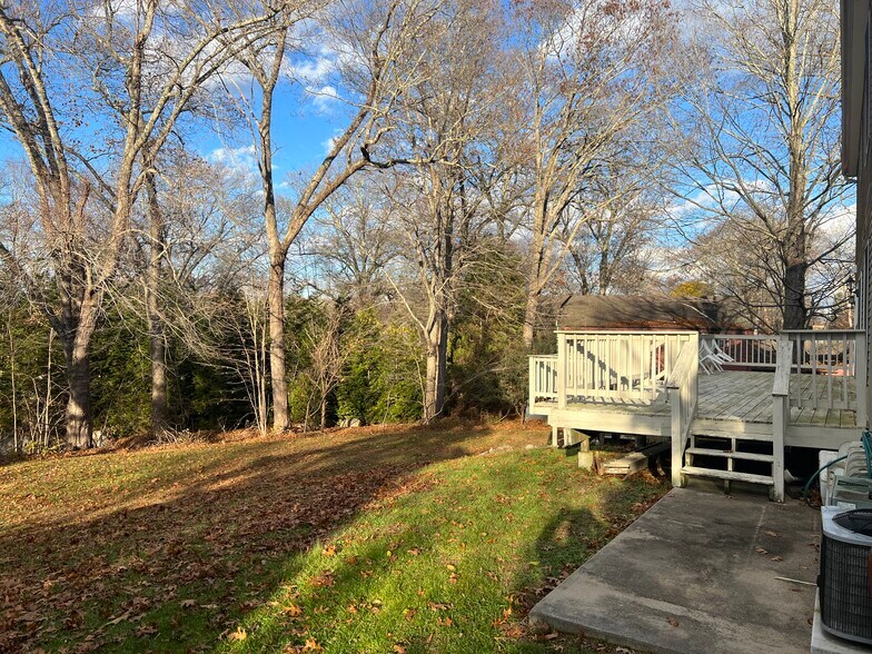 Back with Deck - 6 Churchill Ln