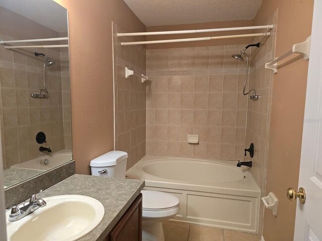 Building Photo - 3412 Castle Stone Ct