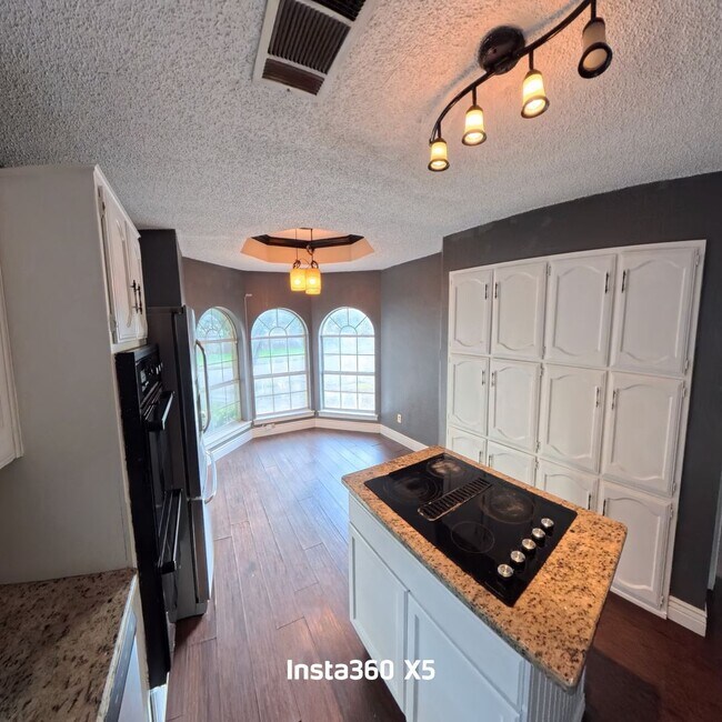 Building Photo - 1454 Cromwell Ct