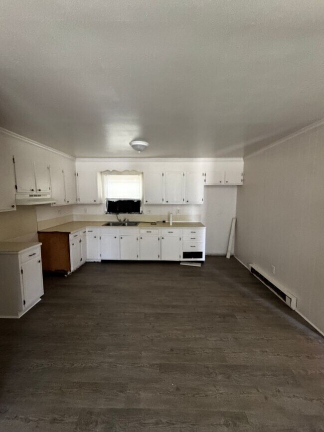 Building Photo - 2 bedroom with 1 Bath and Enclosed Carport Home in Cleveland County, NC