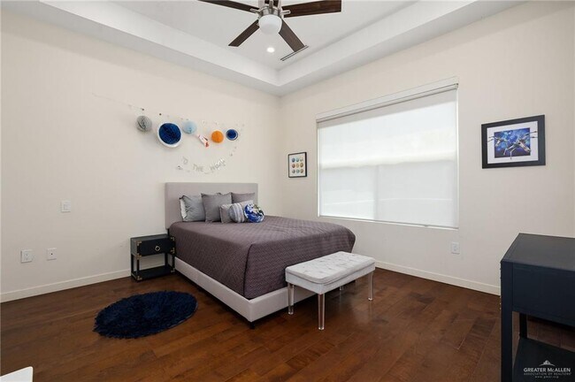 Building Photo - 22 Toronto Ave