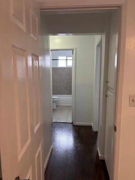 Building Photo - 1639 W 80th St