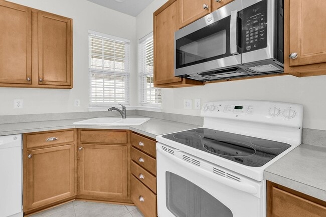 Building Photo - 168 Sea Lavender Ln