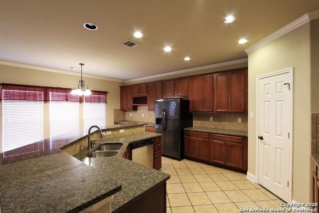 Building Photo - 111 Roan Trace