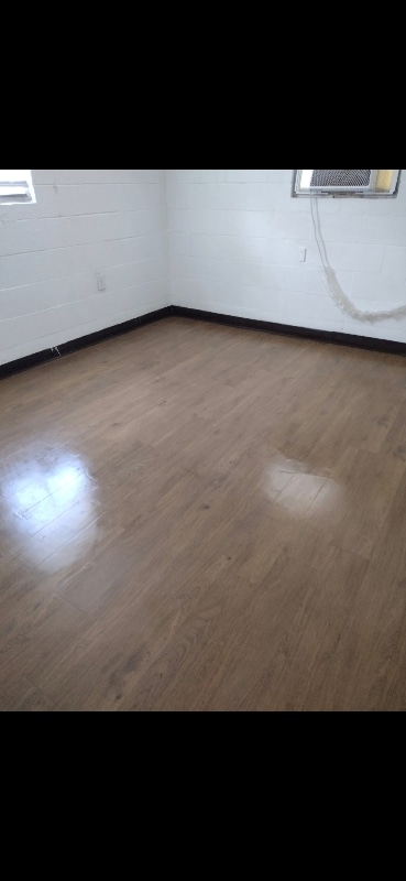 Building Photo - 729 Corn Ave