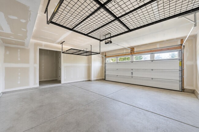 Building Photo - 2546 Huntleigh Ln
