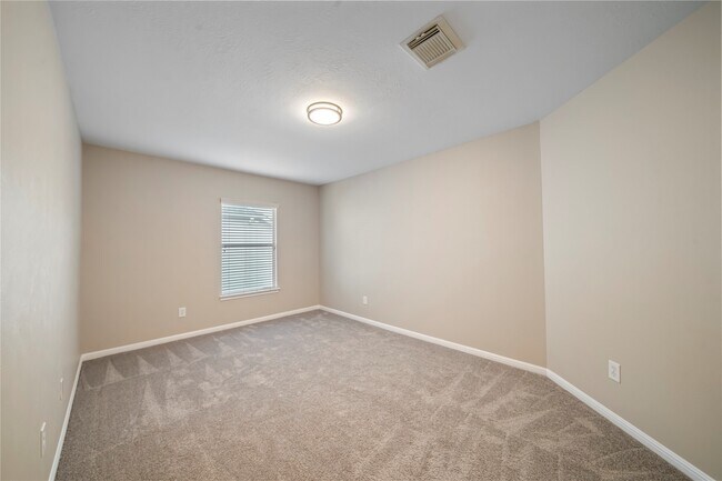 Building Photo - 22519 Diamond Shore Ct