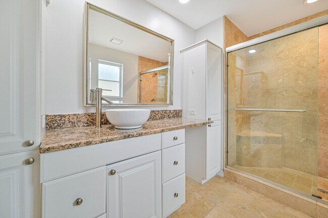 Building Photo - **Direct Gulf Access Pool Home! 4 BED/3 BA...