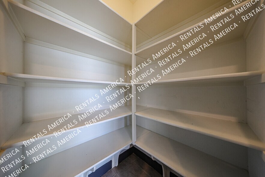 Building Photo - 9862 E Ignition Dr