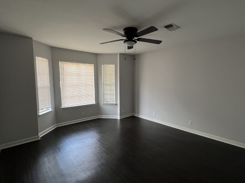 Building Photo - 117 Beech Forge Dr