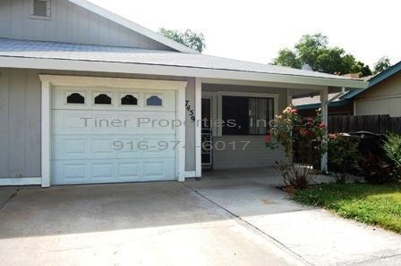 Building Photo - Charming Two Bedroom Duplex in Fair Oaks