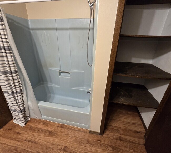 Building Photo - 1140-1142 W Weiland Ln