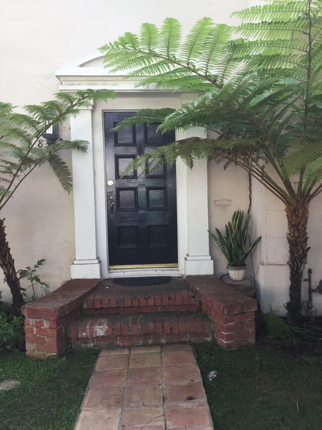 Entrance - 8372 Blackburn Ave