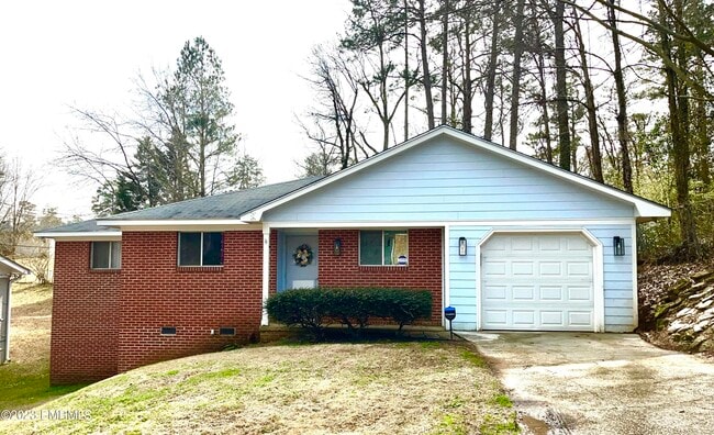 Primary Photo - 2113 Valleyview Dr