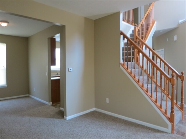 Building Photo - 6702 Meadow View Ct