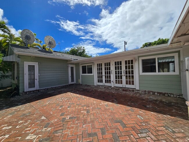 Building Photo - 4526 Aukai Ave