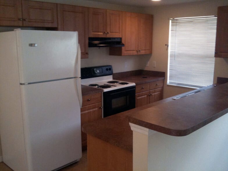 Building Photo - 4122 w la salle st