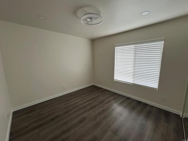 Building Photo - 2110 L Ave