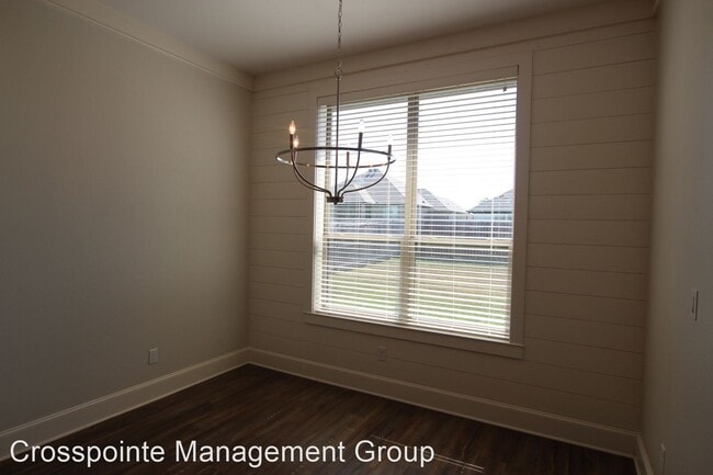 Building Photo - 4 br, 2.5 bath House - 1243 Nate Circle