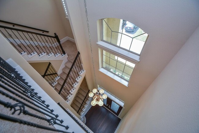 Building Photo - 15907 Court St