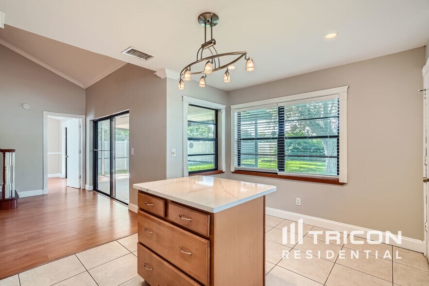 Building Photo - 5410 Friarsway Dr