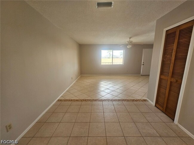 Building Photo - 1221 SE 46th Ln