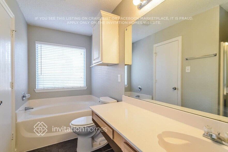 Building Photo - 4801 Mountain Ridge Ln