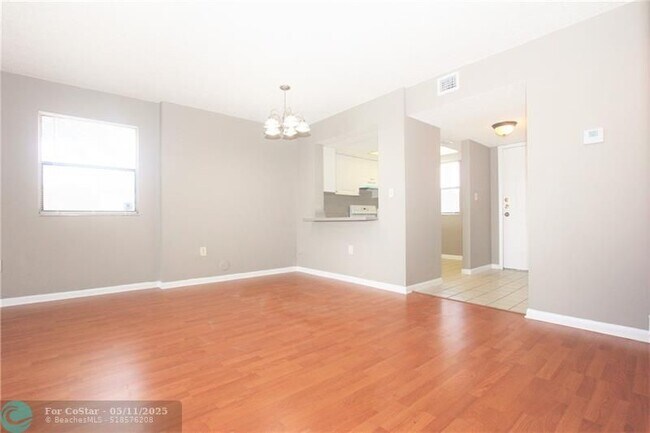 Building Photo - 5200 NW 31st Ave