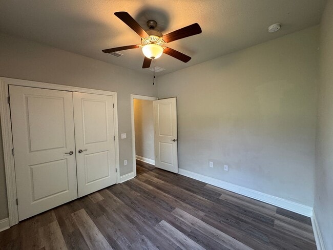 Building Photo - 2369 Belmont Dr