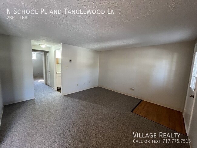 Building Photo - No Steps! Roomy 2-Bed with A/C & Off-Stree...