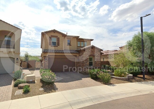 Primary Photo - 3253 E Louise Dr