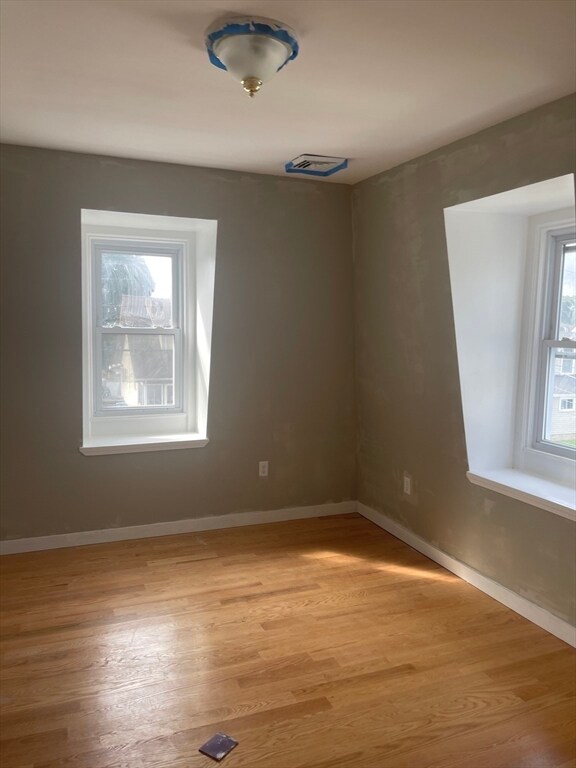 Building Photo - 20 Trefton Dr