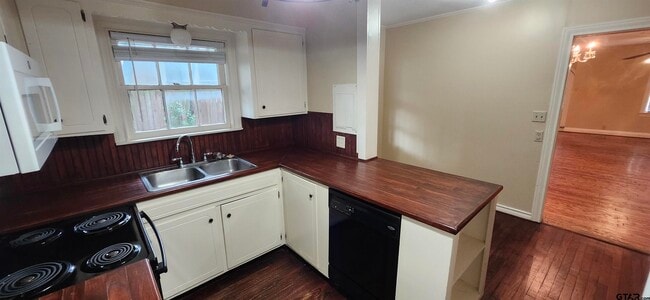 Building Photo - 539 Williams Ct