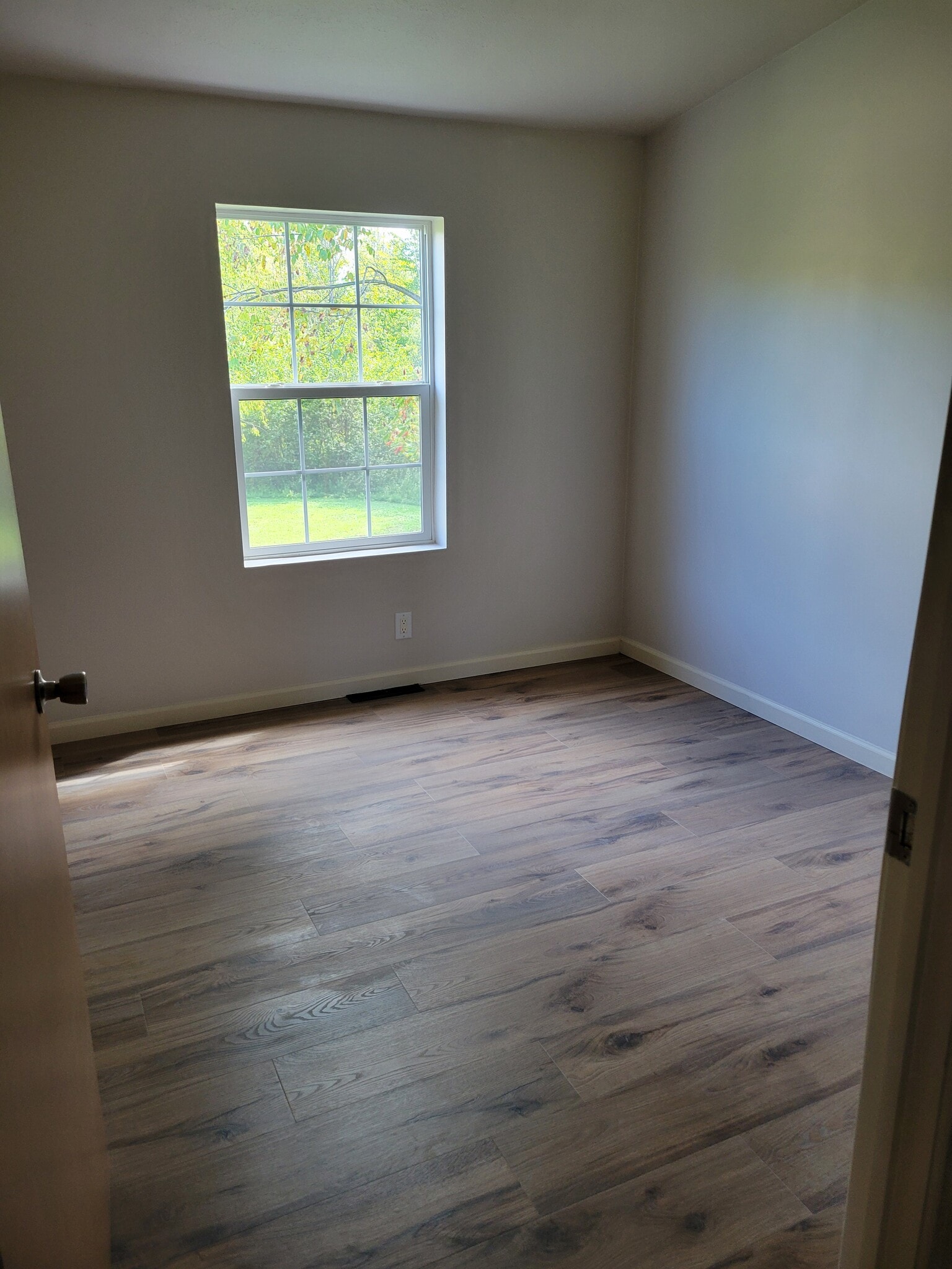 Bed 2 - 390 Wall St