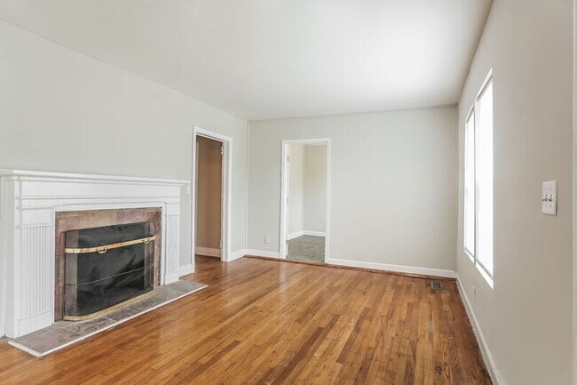 Building Photo - 1000 46th St Ensley