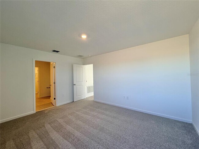 Building Photo - 3663 Hardman Dr