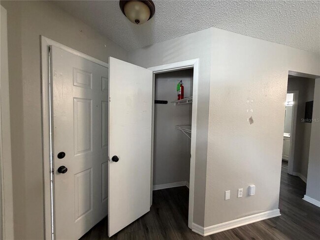 Building Photo - 957 Salt Pond Pl